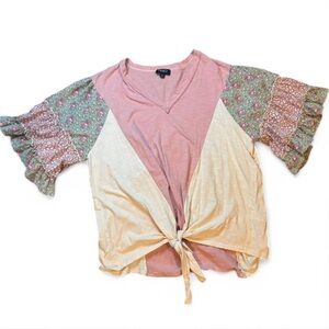 ⭐️3/$12⭐️ Floral Ruffle Sleeve Tie-Front Blouse